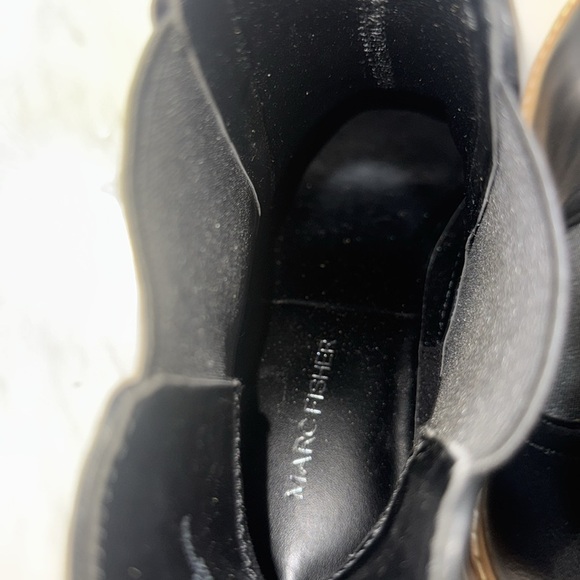 Beautiful Marc Fisher Booties size 8 - Picture 6 of 7